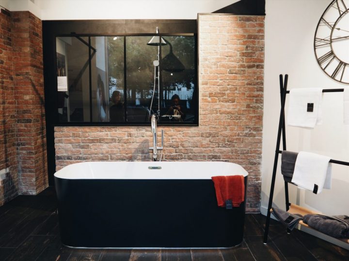 Envie De Salle De Bain, Un Lieu Inspirant Au Coeur De Paris concernant Showroom Salle De Bain Paris