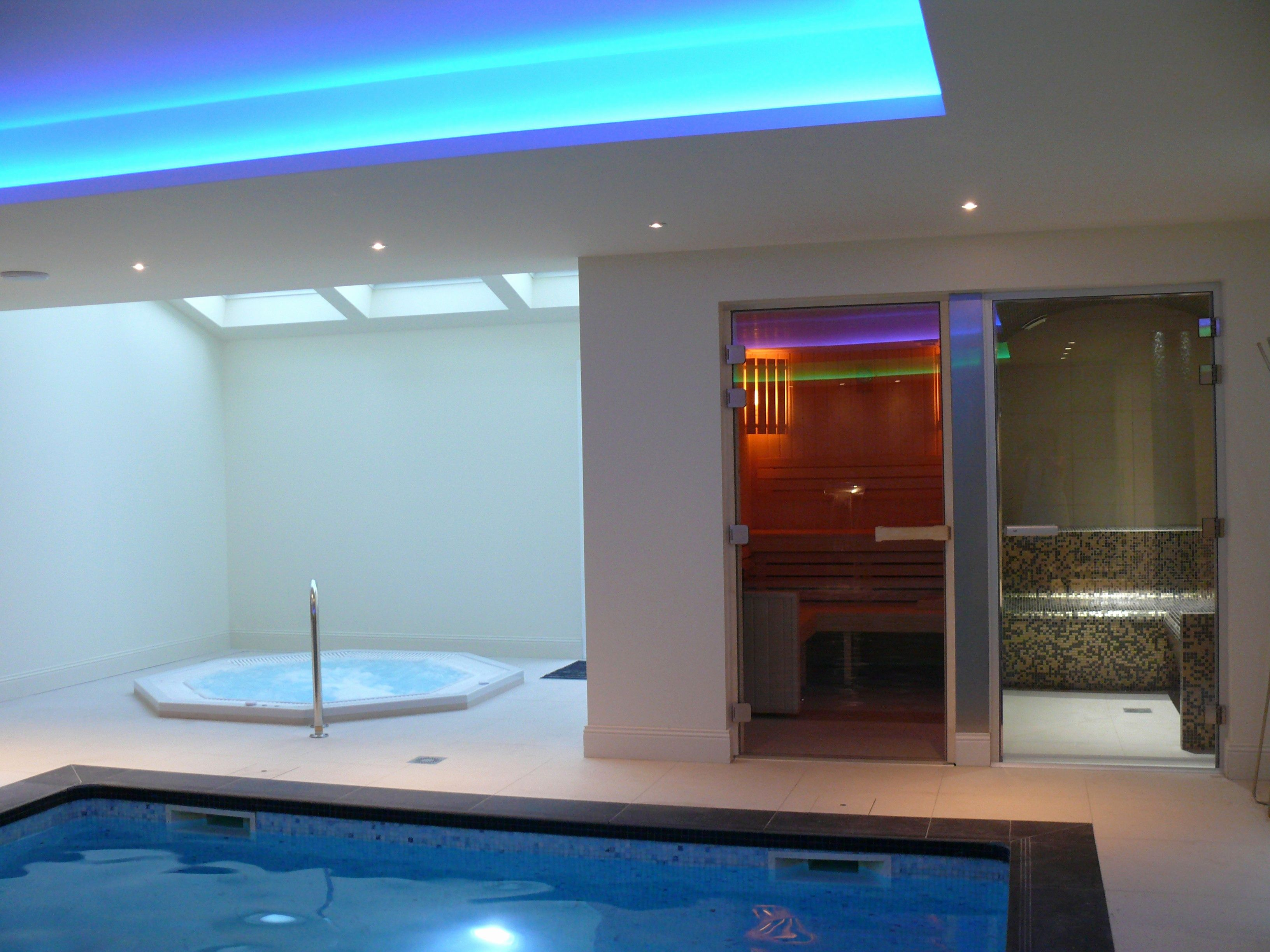 Épinglé Sur Meubles De Chambre encequiconcerne Chambre Avec Jacuzzi Privatif Ile De France