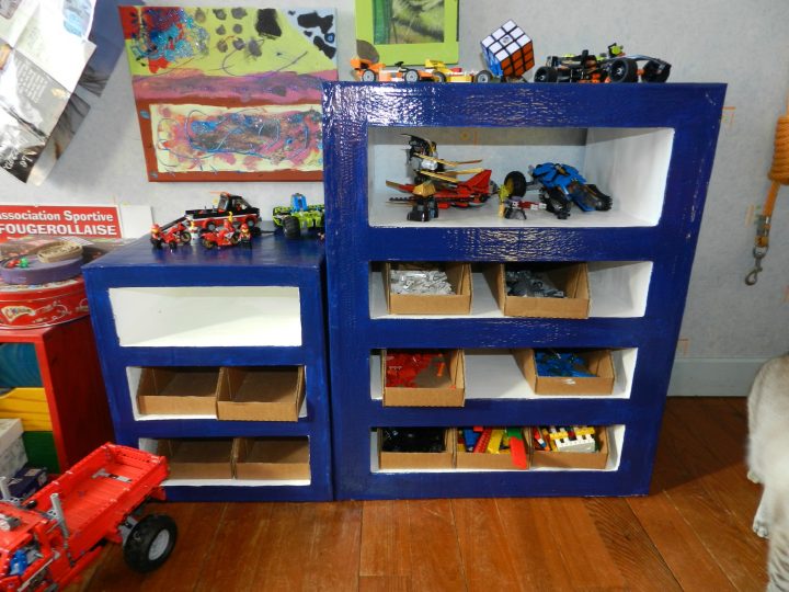 Etagère En Carton Pour Lego – Le Blog Note De Stef pour Meuble En Lego Etagère En Carton Pour Lego – Le Blog Note De Stef pour Meuble En Lego