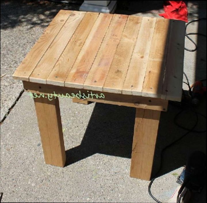Fabriquer Sa Table De Jardin Beau Fabriquer Une Table A à Construire Sa Table De Jardin