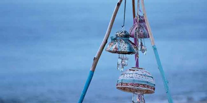 Fabriquer Un Luminaire De Plage Avec Des Abat-Jours | Abat pour Fabriquer Cabine De Plage