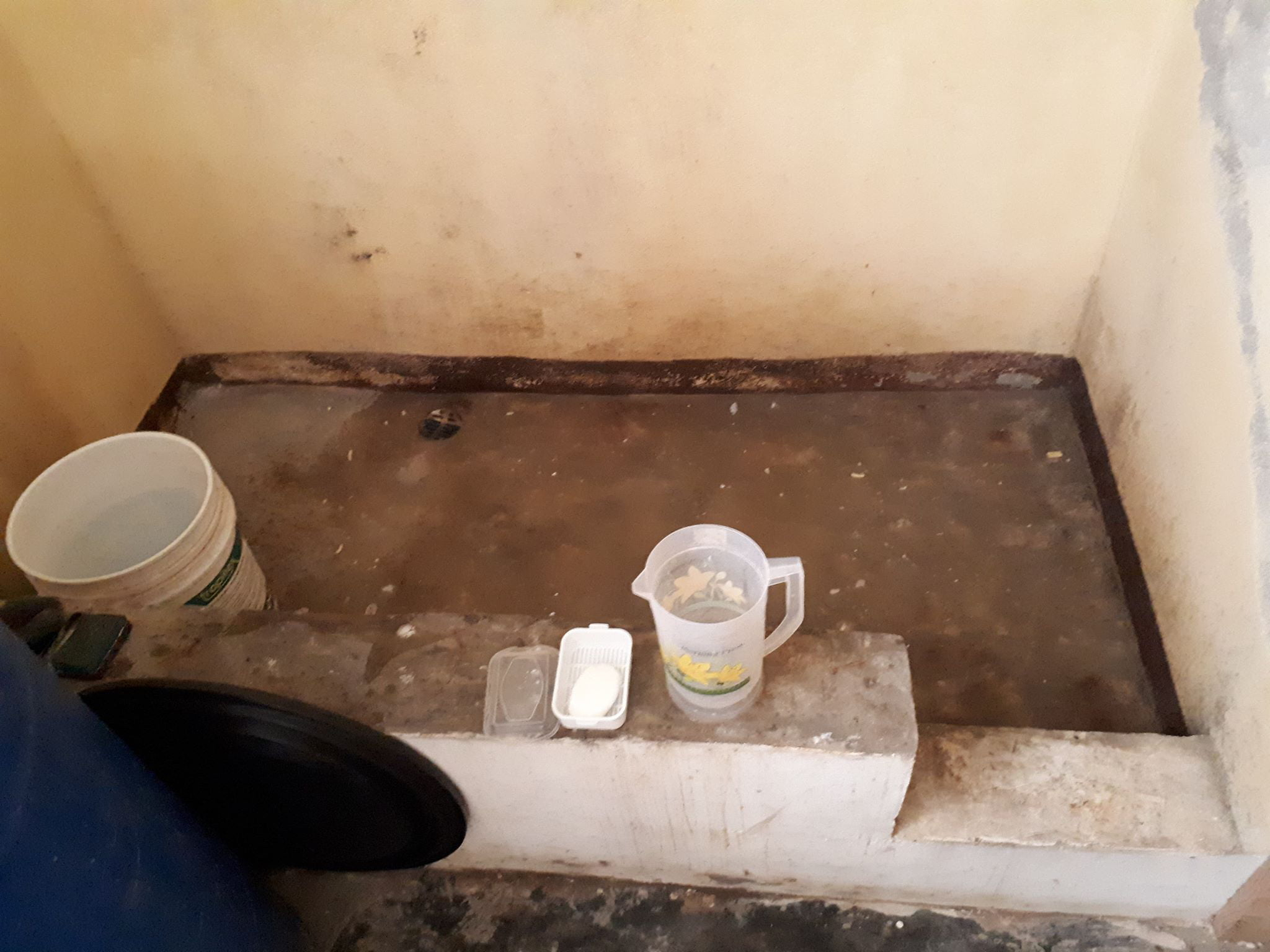 Faire Un Receveur De Douche En Béton Par Dessus L'ancien + avec Bac A Douche Pas Cher