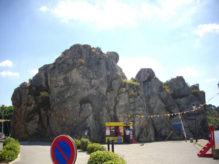 Fichier:la Roche-Bernard – Site Du Rocher Du Port (10) intérieur Chambre D Hote La Roche Bernard