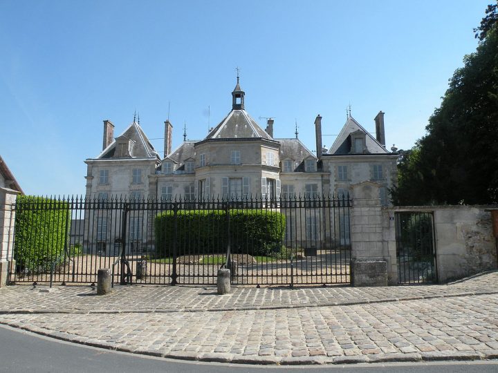 Fichier:neuilly-En-Vexin Chateau 5 — Wikipédia destiné Les Aubes Du Vexin