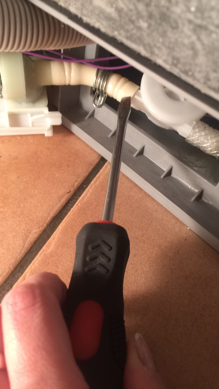 Forum-Tout-Electromenager.fr- Panne-Lave-Vaisselle-Bosch intérieur Panne Lave Vaisselle Bosch Voyant Robinet