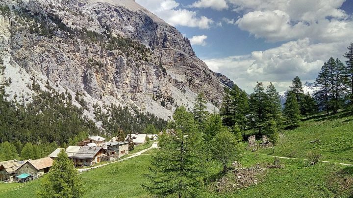 Gite Les Melezets – Prices & Lodge Reviews (Nevache, France avec Chambre D Hote Nevache Gite Les Melezets – Prices & Lodge Reviews (Nevache, France avec Chambre D Hote Nevache