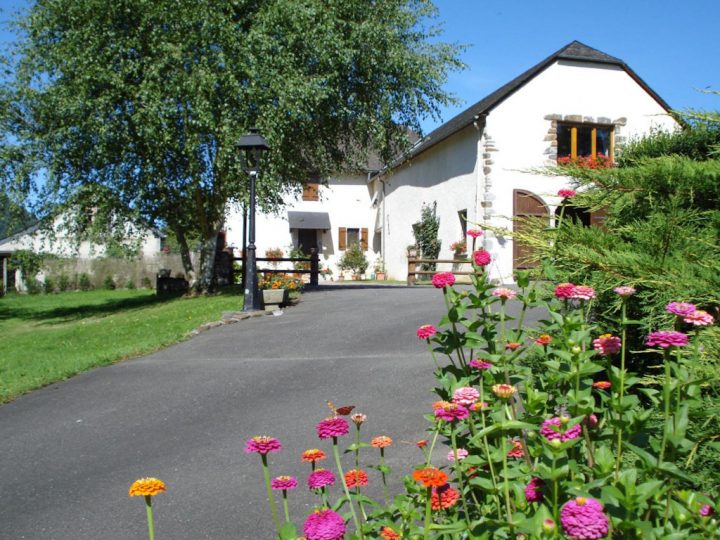 Gîte Oloron – Gîte Camat, Ferienwohnung Oloron Sainte-Marie serapportantà Chambre D Hote Oloron Sainte Marie