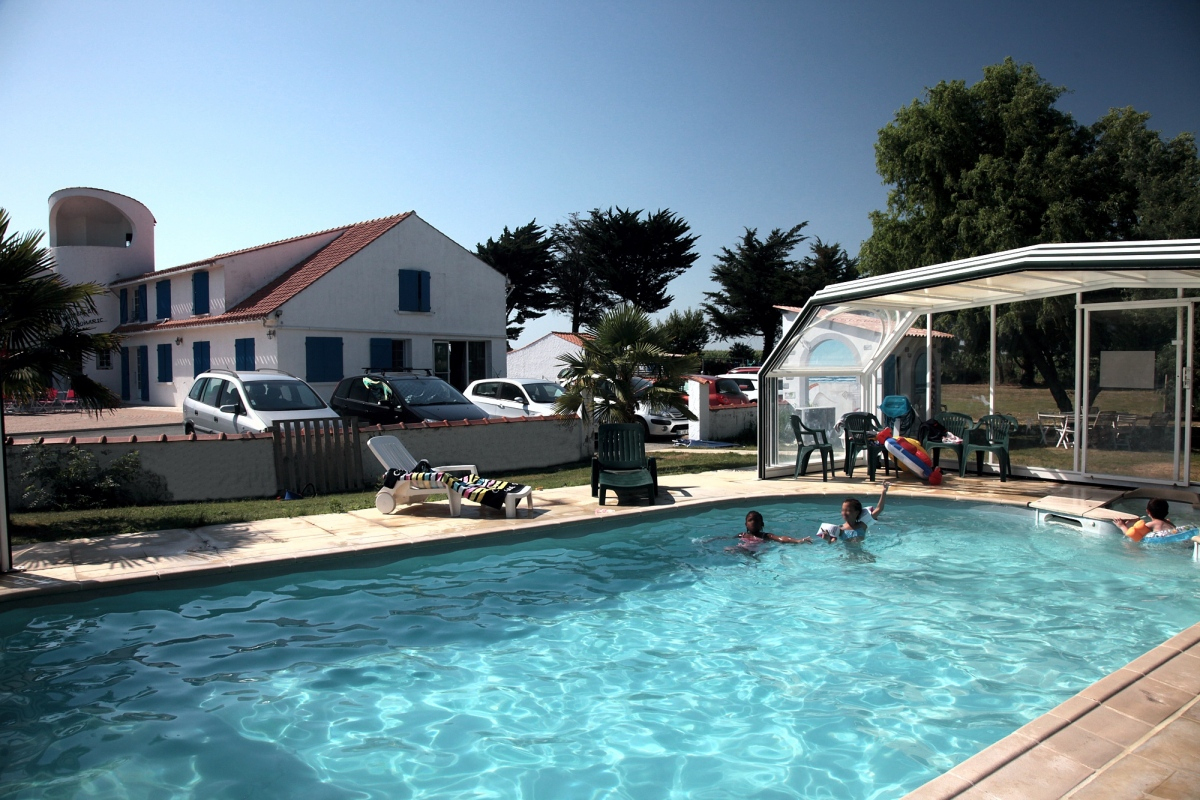 Gite Piscine Chauffée Couverte Jacuzzi Vendée dedans Chambres D Hotes ...