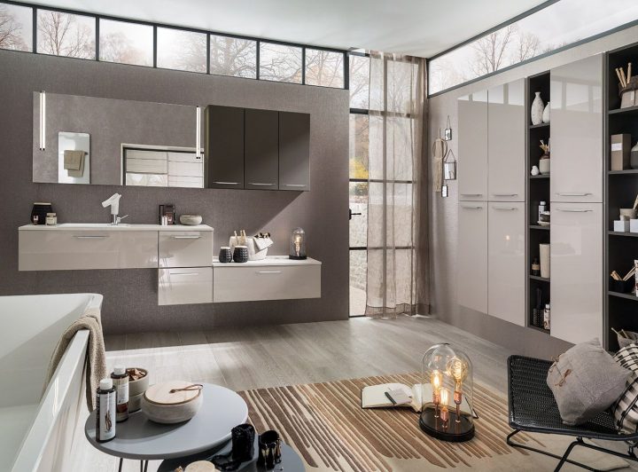 Glossy Argile Brillant : Jeux De Volumes, De Couleurs Et De destiné Concevoir Sa Salle De Bain