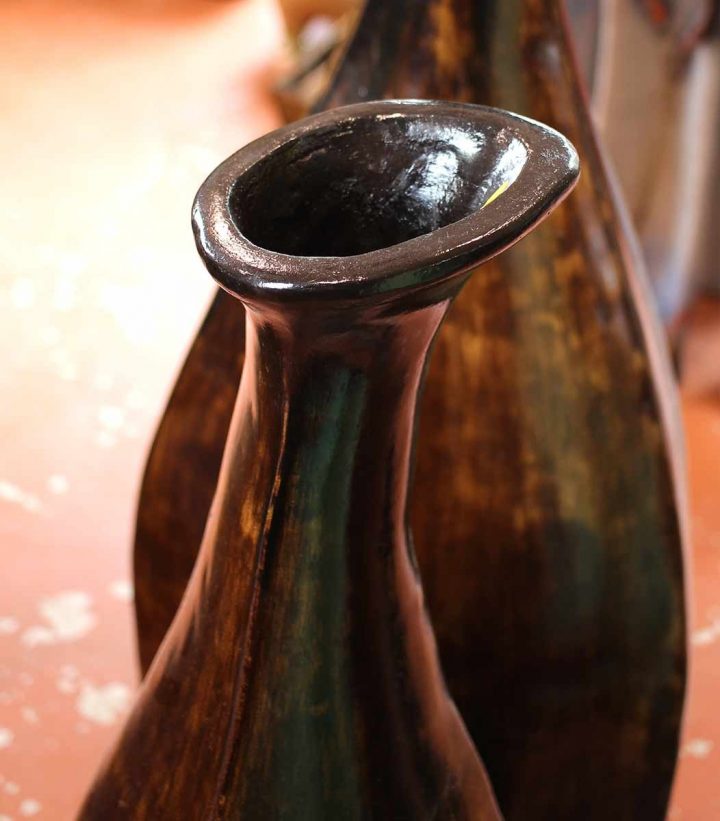 Grande Jarre En Terre Cuite Élégante Et Moderne Pour Votre serapportantà Grande Poterie De Jardin