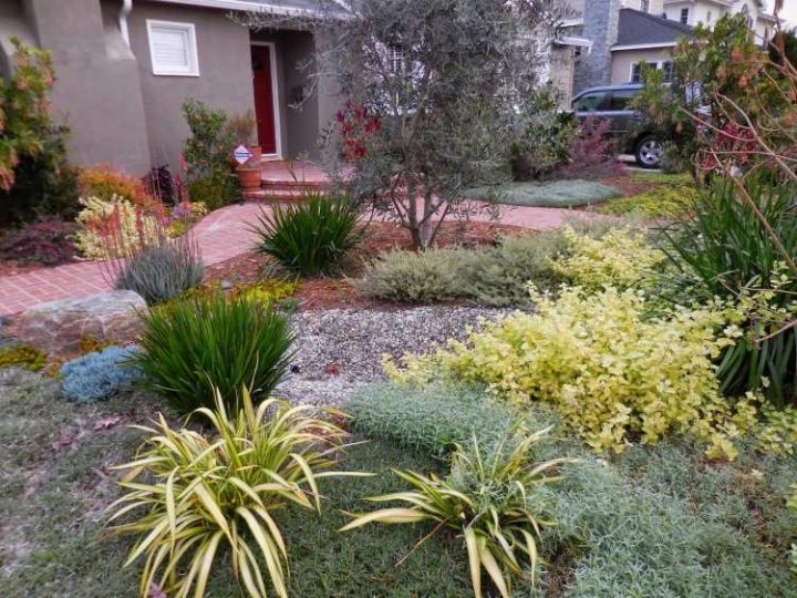 Gravier Décoratif Pour Le Jardin Avec Touche Méditerranéenne concernant Idee Deco Jardin Gravier