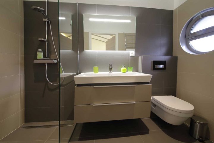 Guide Douche Italienne : Installation, Entretien, Comparatif encequiconcerne Douche À L Italienne Prix