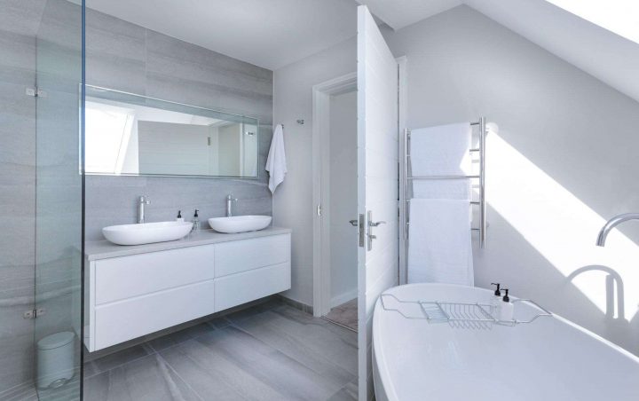 Guide Salle De Bain (2020) : Styles, Idées, Prix Et Devis avec Aménagement Salle De Bain 4M2 Guide Salle De Bain (2020) : Styles, Idées, Prix Et Devis avec Aménagement Salle De Bain 4M2