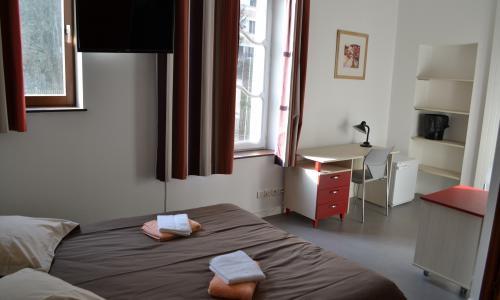 Hébergement Courte Durée Pavillon Bichat, Nancy - Bed &amp; Crous à Douche Nancy