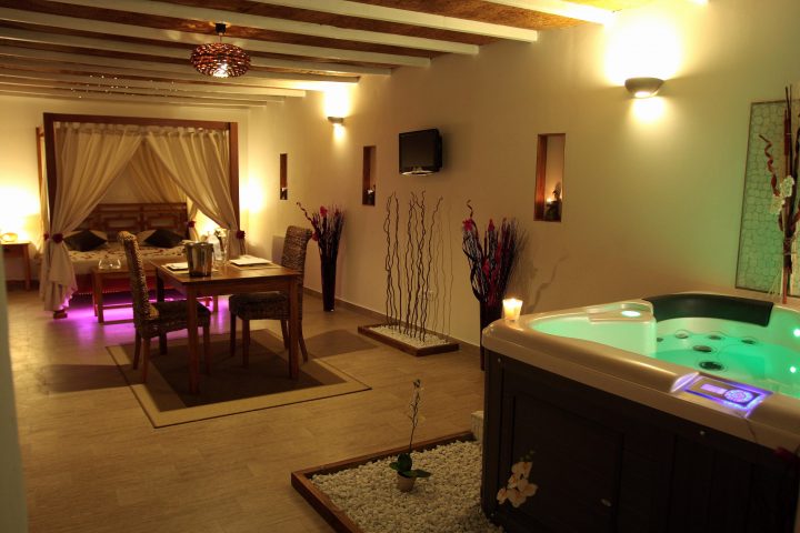 Hotel Avec Jacuzzi Dans La Chambre Marseille Beau Chambre encequiconcerne Chambre Avec Jacuzzi Privatif Marseille