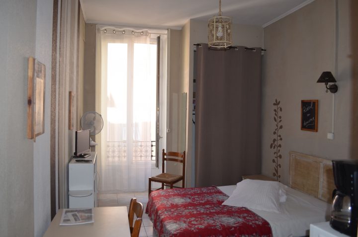 Hôtel Meublé "résidence Fricéro" – Hôtels À Louer À Nice serapportantà Hotel Meublé Nice