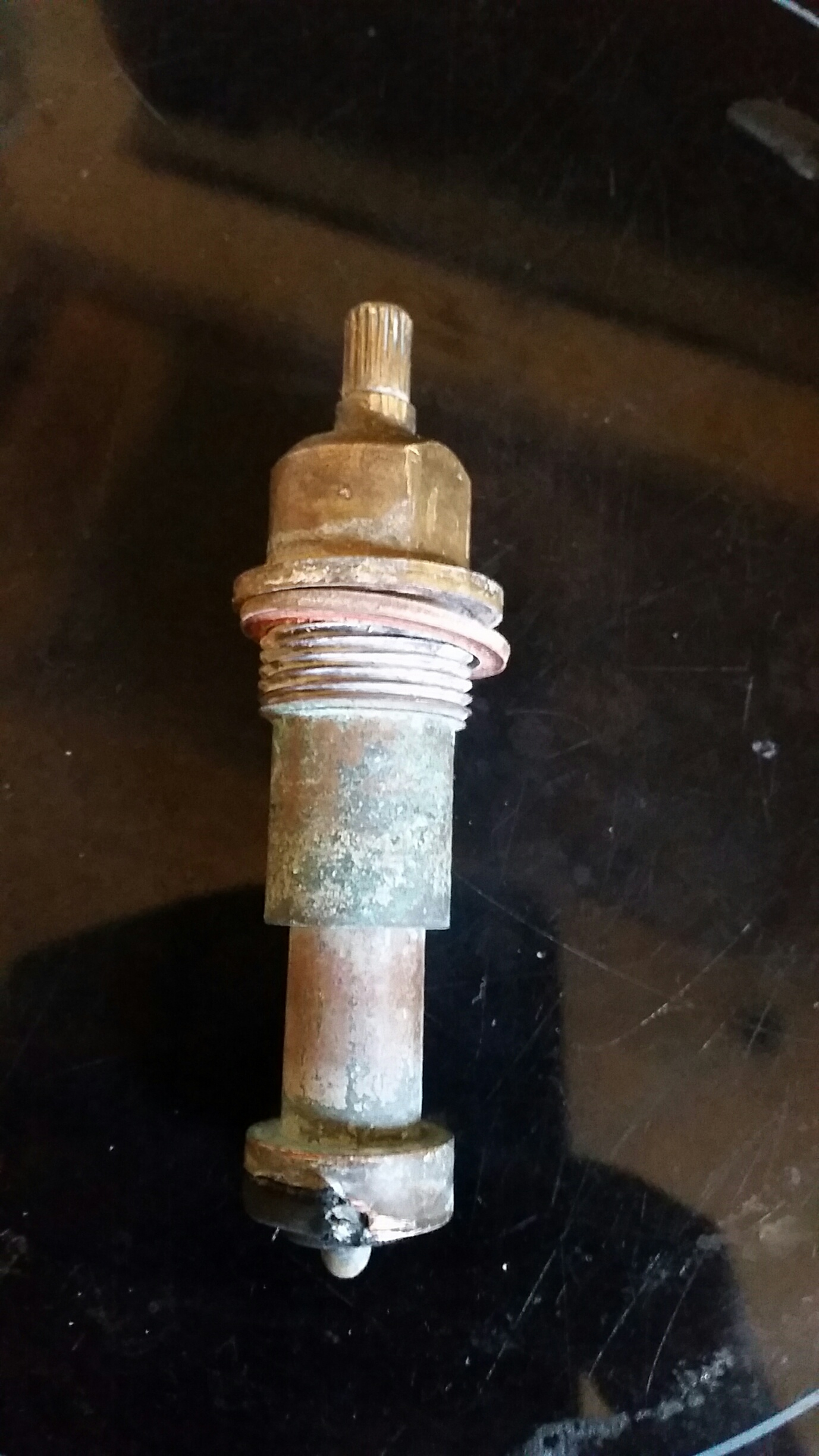 Identification Tête Robinet Baignoire serapportantà Tete De Robinet Porcher