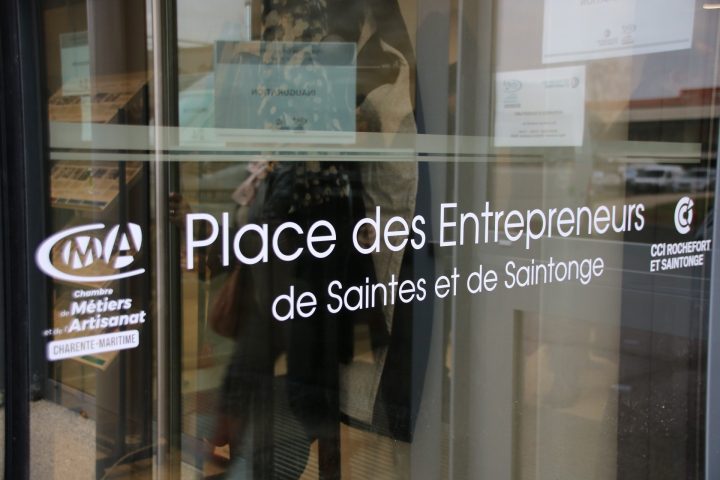 Inauguration Place Des Entrepreneurs De Saintes – Cma 17 intérieur Chambre Des Metiers Saintes