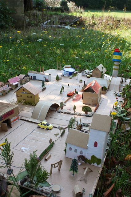 Inspirations Diy , Circuit De Voiture Pour Enfants, Ville avec Maison De Jardin Jouet