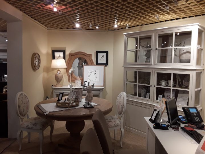 Interior's Coignières À Coignières 78310 (Rue Des Louveries avec Magasin Meuble Coignieres