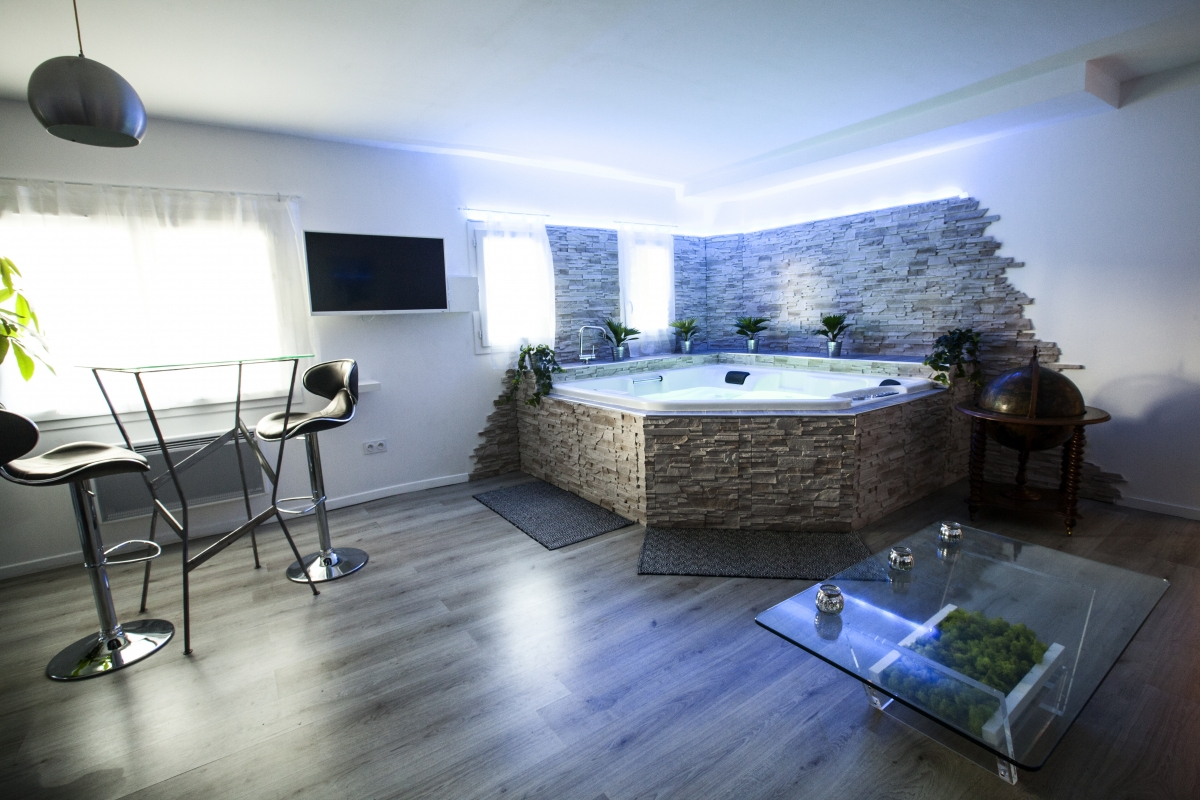Introuvable, Courts Séjours Romantiques, Insolites, Natures tout Chambre Avec Jacuzzi Privatif Ile De France
