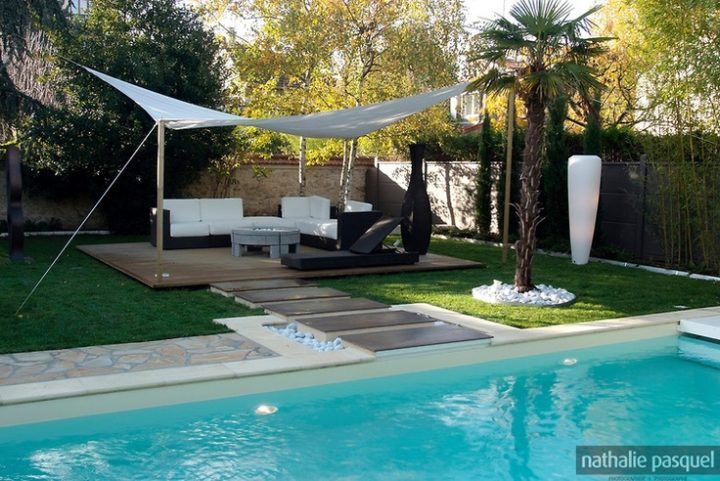 Jardin Contemporain : Piscine. Toile Tendue (Voile Unopiù à Toile Tendue Jardin Jardin Contemporain : Piscine. Toile Tendue (Voile Unopiù à Toile Tendue Jardin