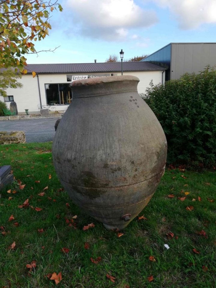 Jarre En Terre-Cuite Style Amphore | Bca Materiaux Anciens à Jarre De Jardin