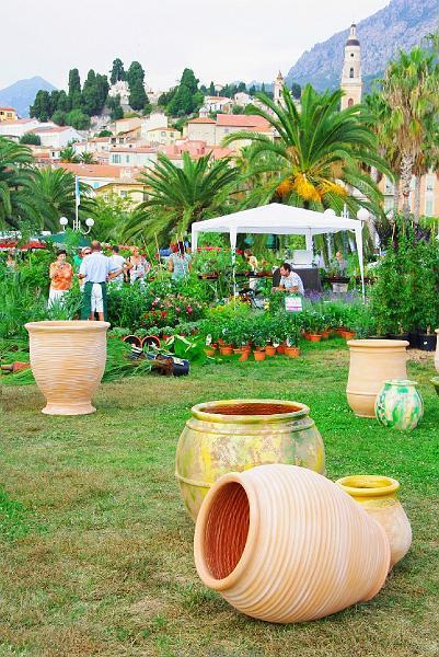 Jarre Et Pots De Fleur En Terre Cuite pour Jarre De Jardin