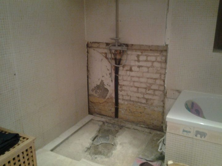 Je Rénove Ma Douche Avec Un Enduit | Leroy Merlin Valenciennes dedans Enduit Salle De Bain Imperméable