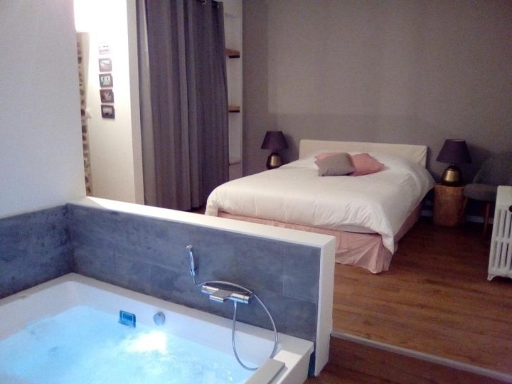 Ker Spa, Gite Avec Spa Privatif Dans La Chambre, Dol-De tout Chambre D Hote Avec Jacuzzi Privatif Nord Ker Spa, Gite Avec Spa Privatif Dans La Chambre, Dol-De tout Chambre D Hote Avec Jacuzzi Privatif Nord
