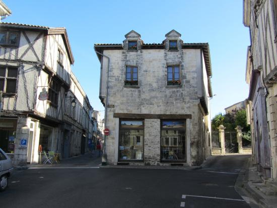 La Construction Pharaonique, Les Outils : Profitez Au avec Chambres D Hotes Saint Jean D Angely