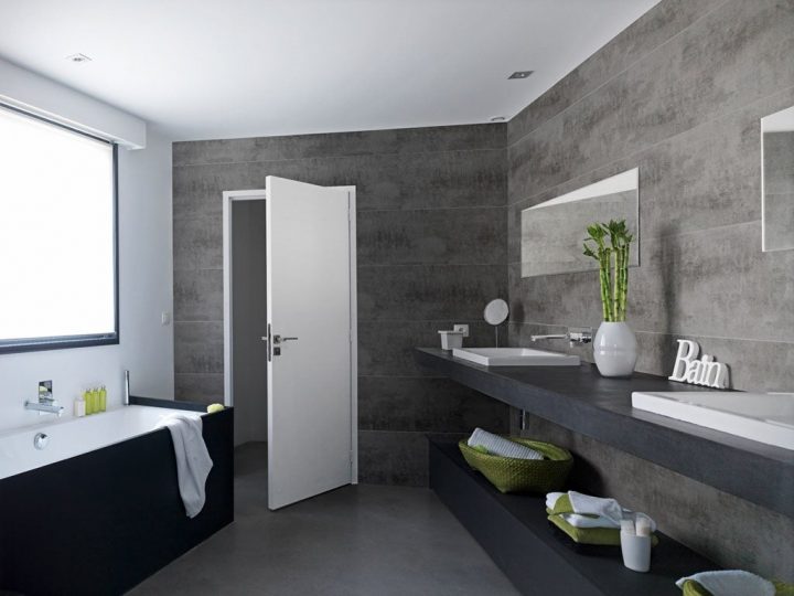 Lambris Pvc Beton Fonce – 8X375X2600Mm – Colis De 2.925M² | Bricoman intérieur Lambri Pvc Salle De Bain