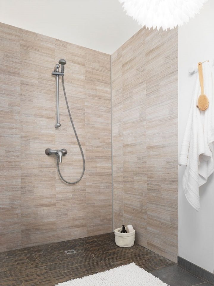 Lambris Pvc Dune Taupe 8X375X2600Mm – Colis De 3.90M² | Bricoman avec Lambri Pvc Salle De Bain Lambris Pvc Dune Taupe 8X375X2600Mm – Colis De 3.90M² | Bricoman avec Lambri Pvc Salle De Bain