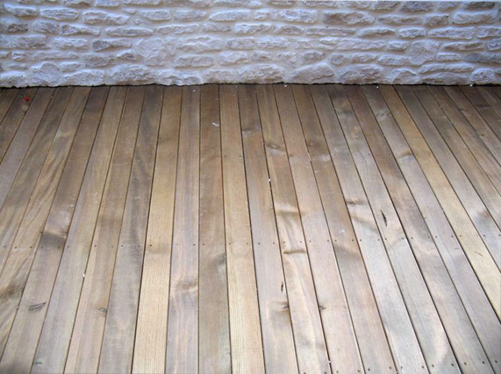 Lames En Pin Traité Classe 4 Marron (État Lisse, Strié dedans Lame Terrasse Bois Classe 4 Déstockage