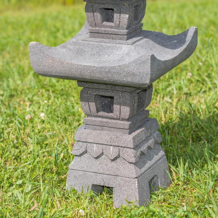 Lampe De Jardin En Pierre De Lave : Naturel, H : 85 Cm encequiconcerne Lanterne Japonaise Jardin