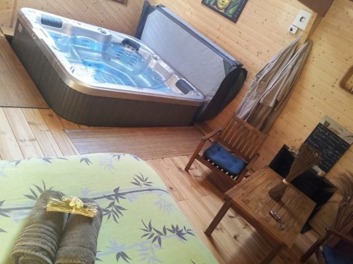 Le Châlet (Chambre Avec Spa Privatif Proche Lille) De Gite destiné Chambre Avec Jacuzzi Privatif Nord Pas De Calais Le Châlet (Chambre Avec Spa Privatif Proche Lille) De Gite destiné Chambre Avec Jacuzzi Privatif Nord Pas De Calais