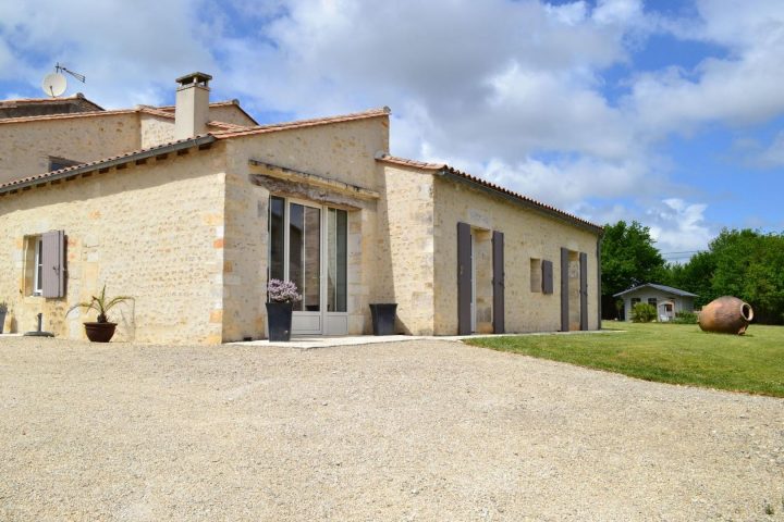 Le Clos Du Charpentier – Location Chambre D'hôtes 16G9618 avec Chambre D Hote Bellac