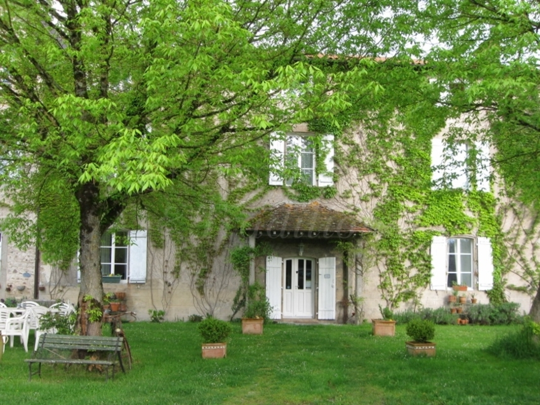 Le Domaine De Panissac : Chambre D'hote Berneuil, Haute-Vienne encequiconcerne Chambre D Hote Bellac