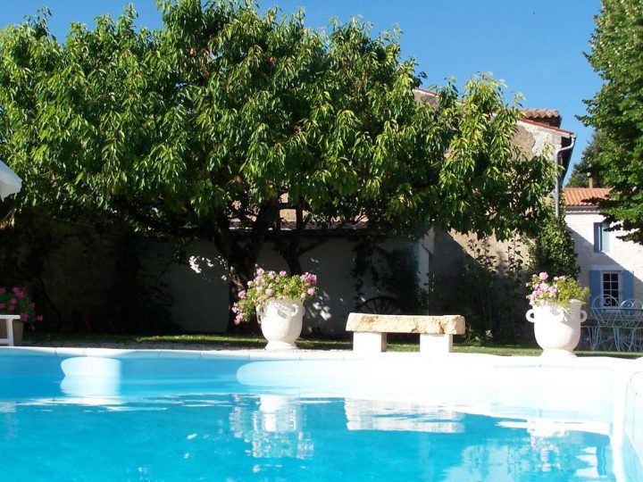 Le Four À Pain, Saint-Jean-Dʼangély – Updated 2020 Prices pour Chambre D Hote Saint Jean D Angely