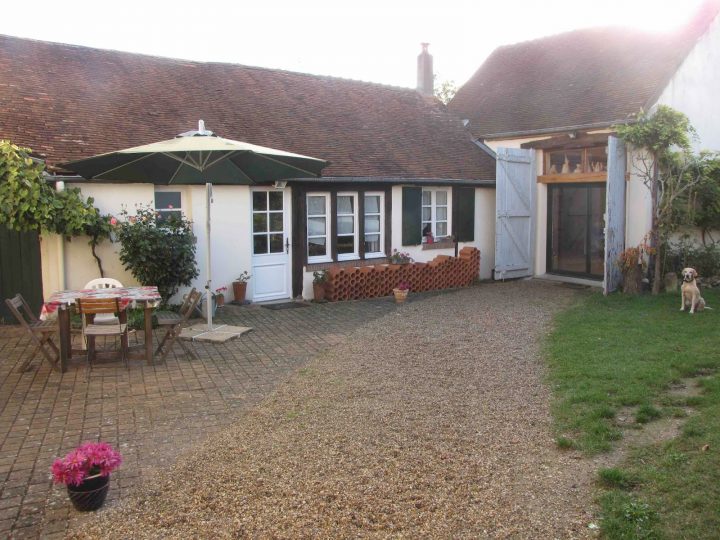 Le Grand Loin – Expositions Et Chambre D'hôtes: Maison D'hôtes concernant Chambre D Hote Orléans