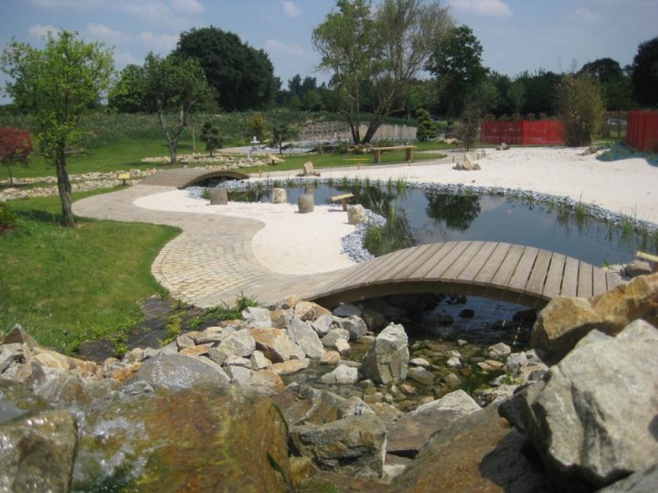 Les 10 Commandements Du Bassin De Jardin – Sud-Ouest Bâches serapportantà Construire Un Bassin De Jardin