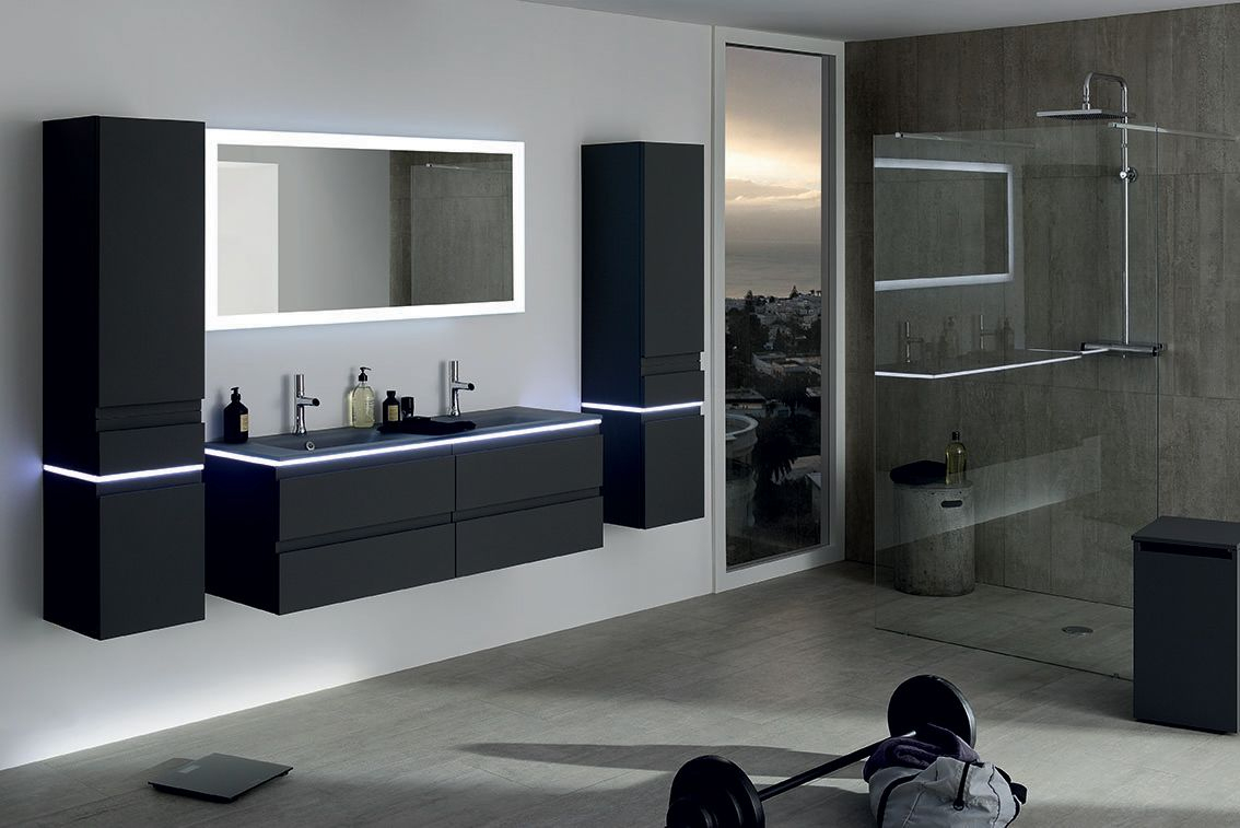 Les 4 Astuces Pour Une Salle De Bain Noir Et Blanc Réussie pour Meuble Salle De Bain Noir Laqué