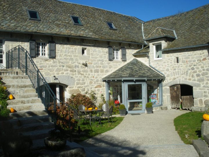 Les Gites De L'aubrac – Gite De Groupe Aveyron 30 Couchages intérieur Chambre D Hote Laguiole