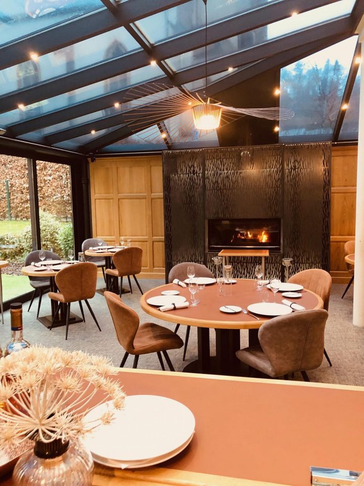 Les Jardins D'anaïs, Restaurant Luxembourg – Les Saveurs Des avec La Salle À Manger Voiron