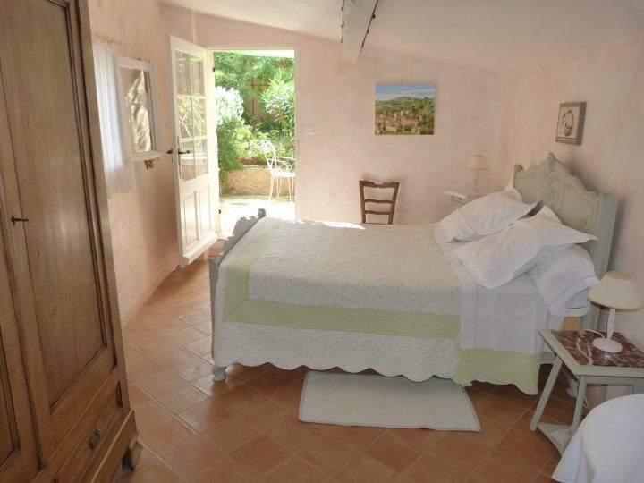 Les Oliviers : Une Chambre D'hotes Dans Le Var En Provence tout Chambre D Hote Cotignac Les Oliviers : Une Chambre D'hotes Dans Le Var En Provence tout Chambre D Hote Cotignac