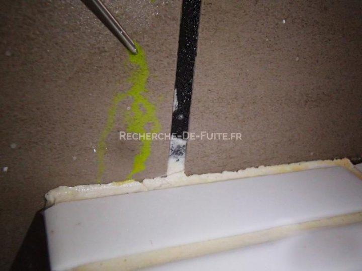 Les Photos De Recherche De Fuites En Paca avec Joint Salle De Bain