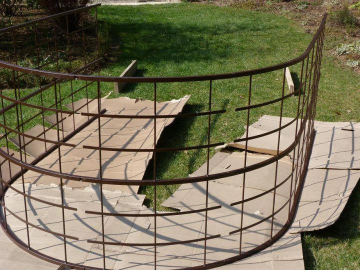 Les Pins Noirs: Un Arceau Taille Xxl Pour Accompagner Les concernant Arceau Jardin