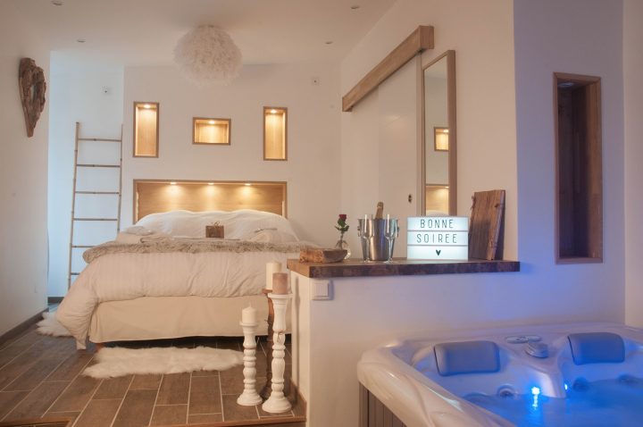 L’escapade Romantique: Chambre Avec Spa Privatif Au Nord encequiconcerne Chambre Avec Jacuzzi Privatif Nord Pas De Calais
