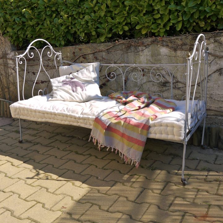 Lit Banquette Fer Forgé – Mundu.fr avec Lit Banquette Fer Forgé Conforama Lit Banquette Fer Forgé – Mundu.fr avec Lit Banquette Fer Forgé Conforama