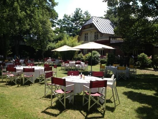 Lit De Jardin Double Unique Les Jardins D Oc Bouzigues serapportantà Lit De Jardin Double